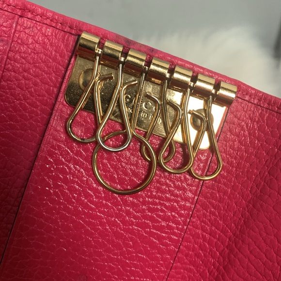 Authentic Gucci hot pink fuscia key and card holder - Picture 12 of 17